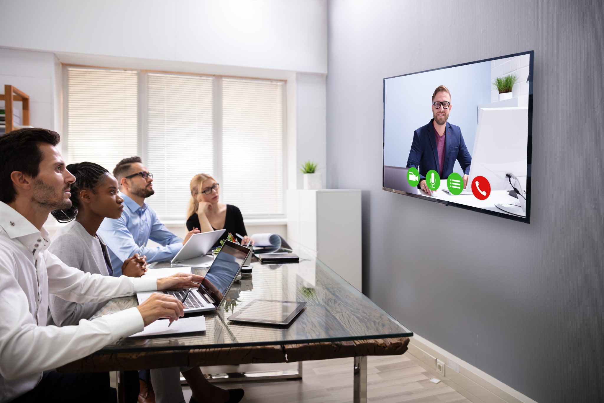 VIRTUAL MEETING & AI FEVER SCREENING